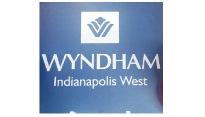 Airport: Wyndham Indianapolis Airport Background